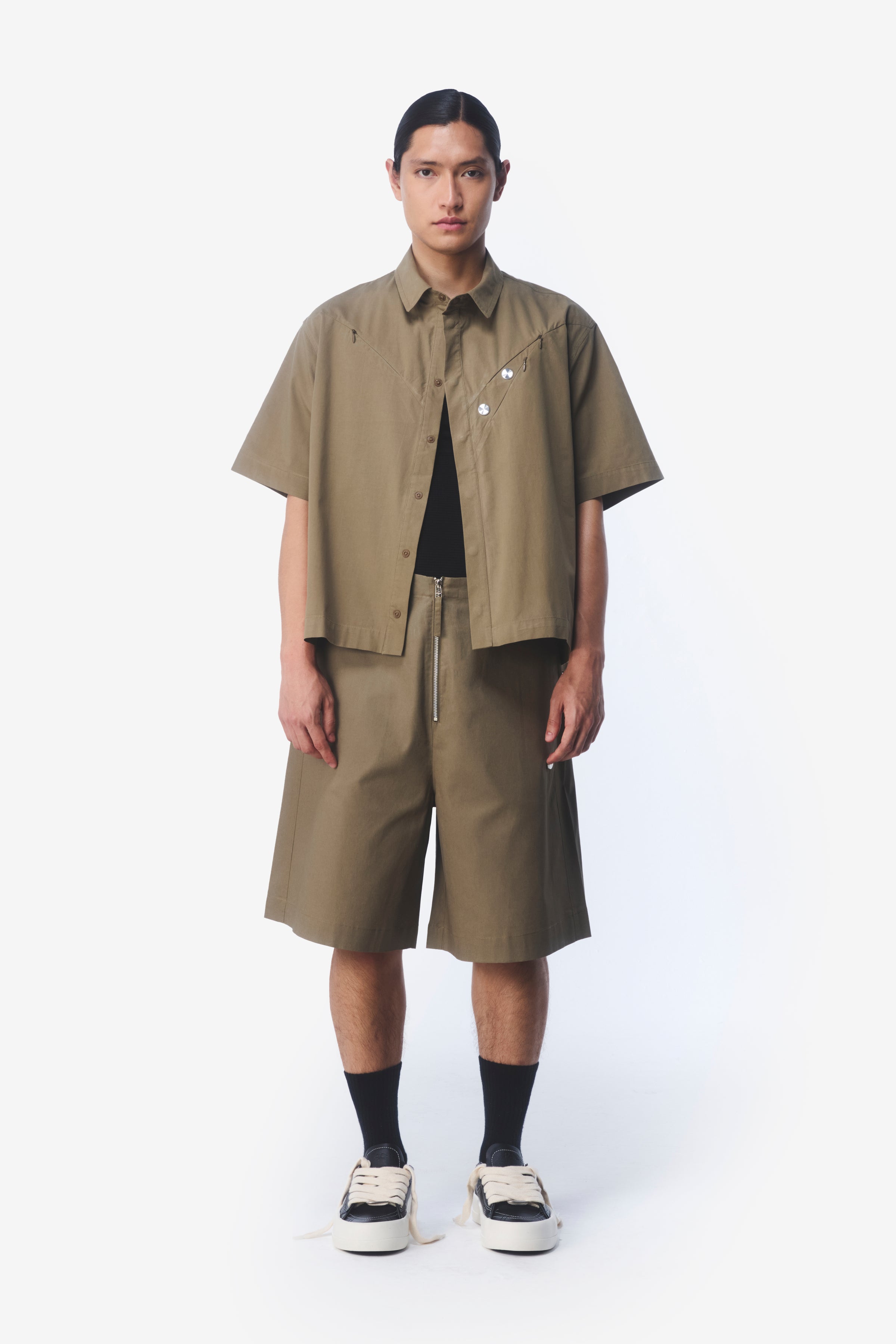 PAPER SHORTS ARMY GREEN