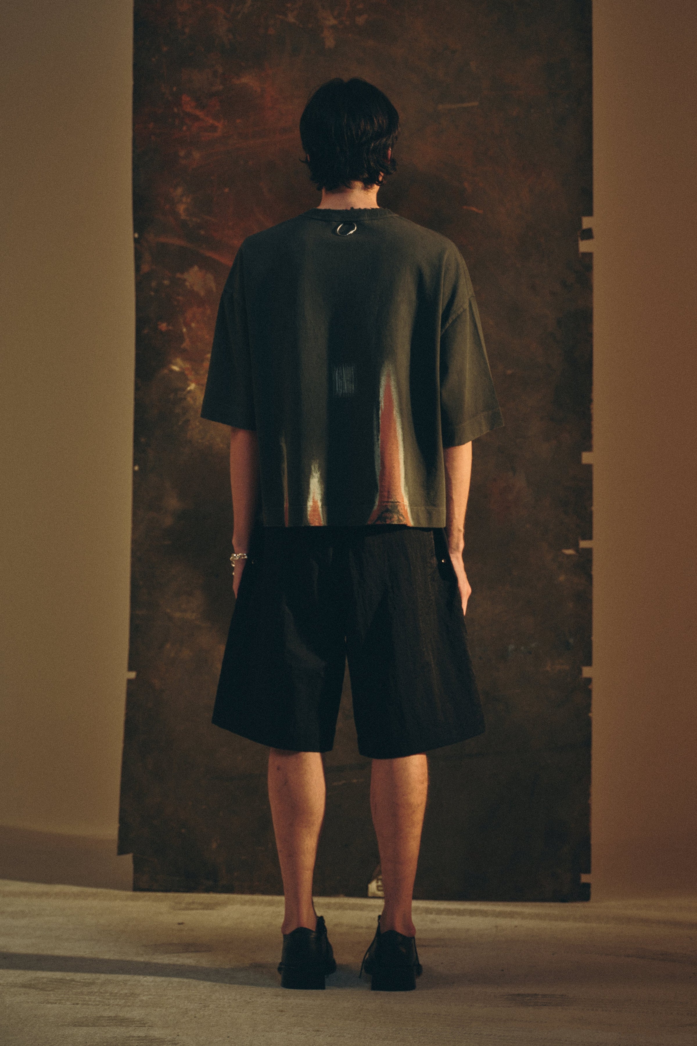 TEE RUST LEAK STONE WASHED BLACK OVERSIZED