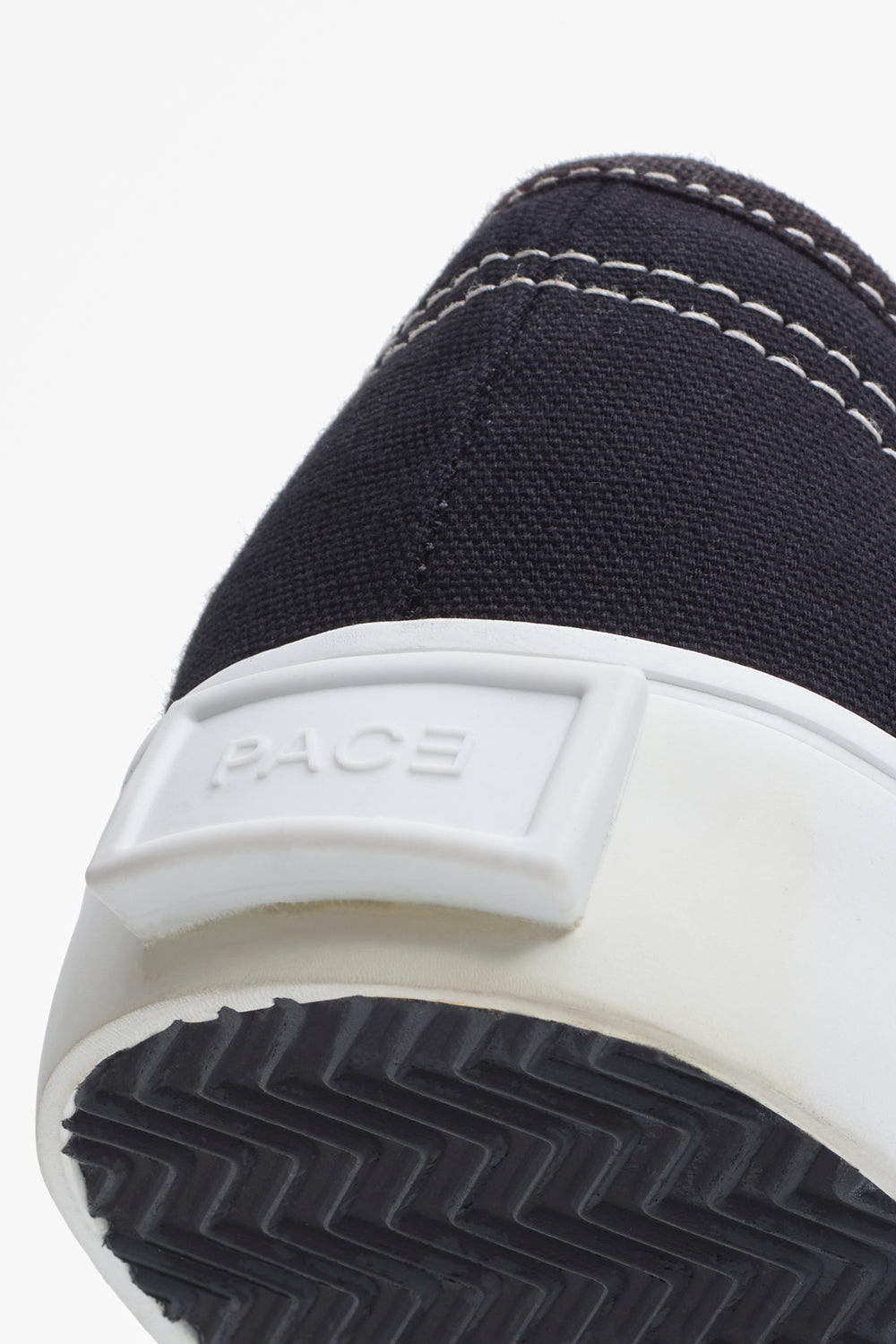 YOSHI'S TABI V2 CANVAS BLACK