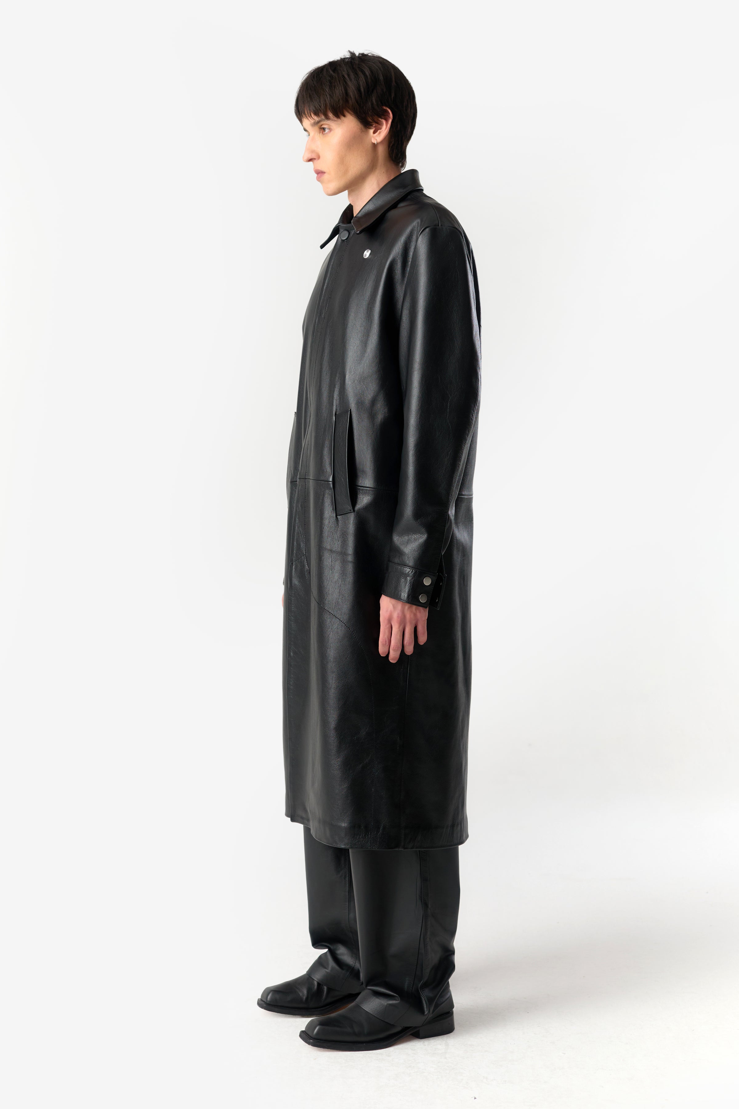 PRÉ VENDA - LEON LEATHER LONG COAT BLACK