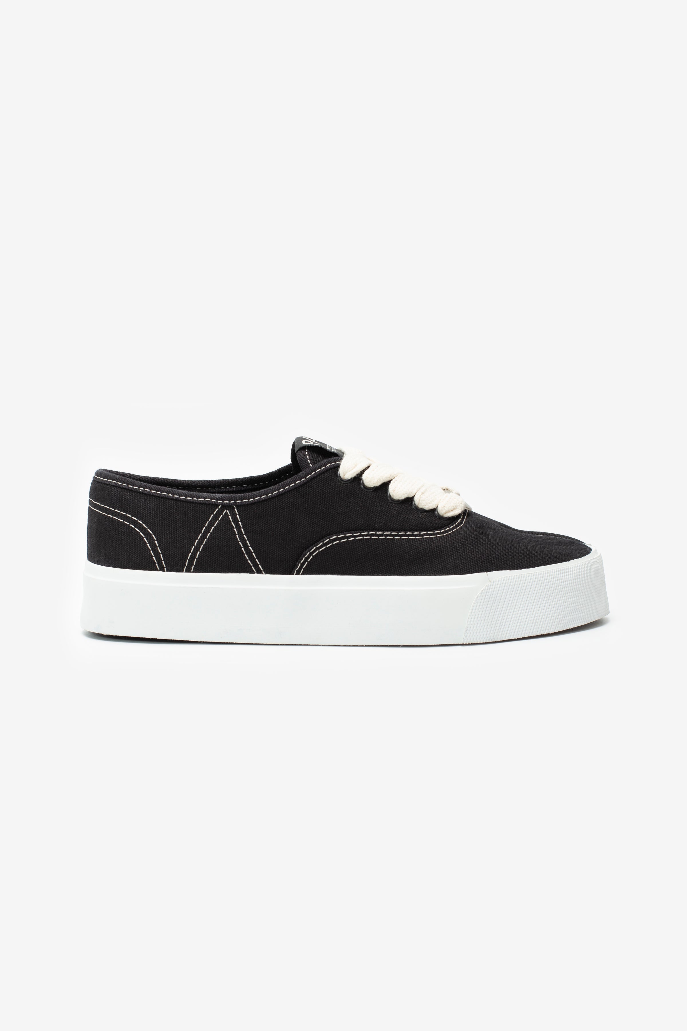 YOSHI'S TABI CANVAS BLACK