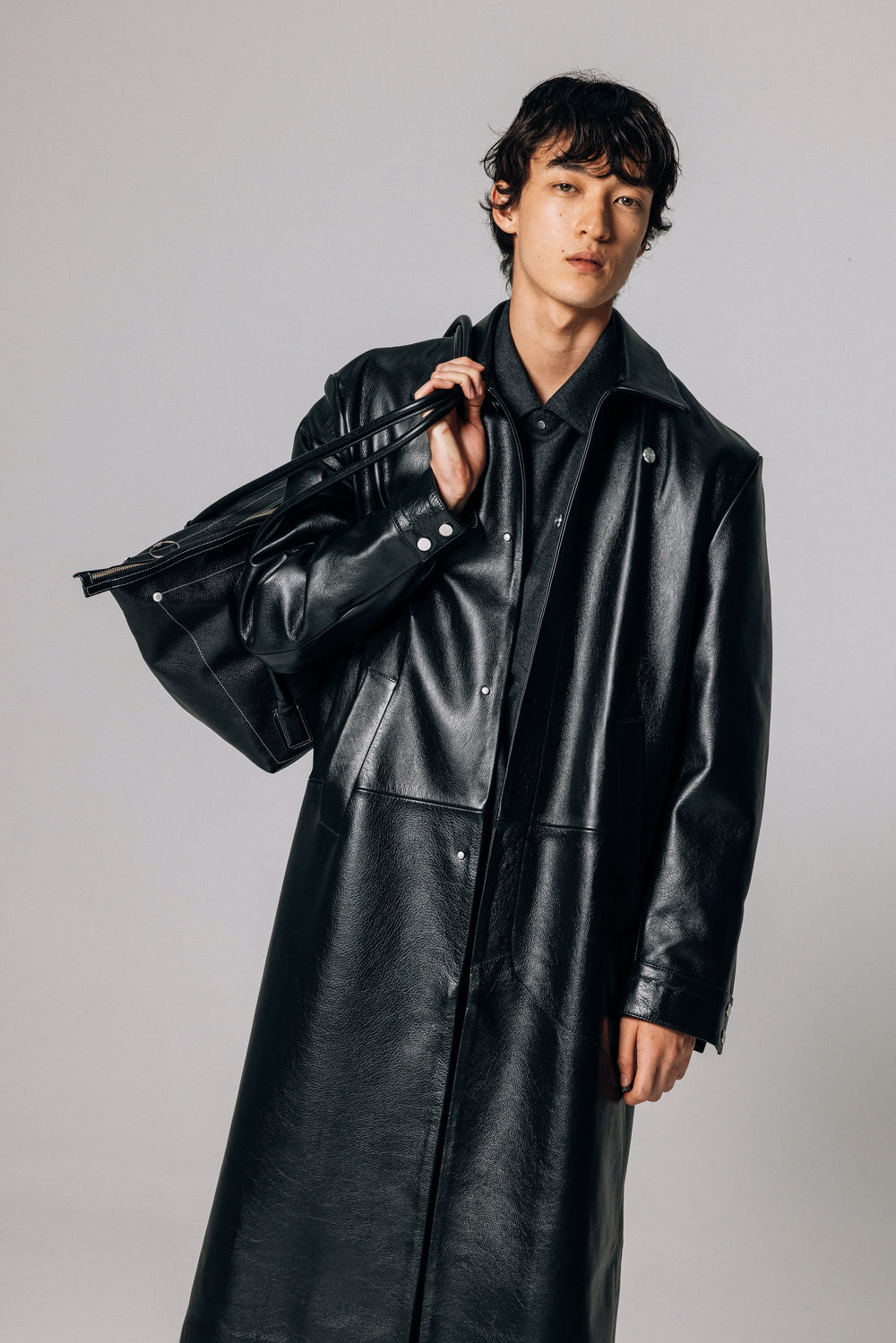 PRÉ VENDA - LEON LEATHER LONG COAT BLACK