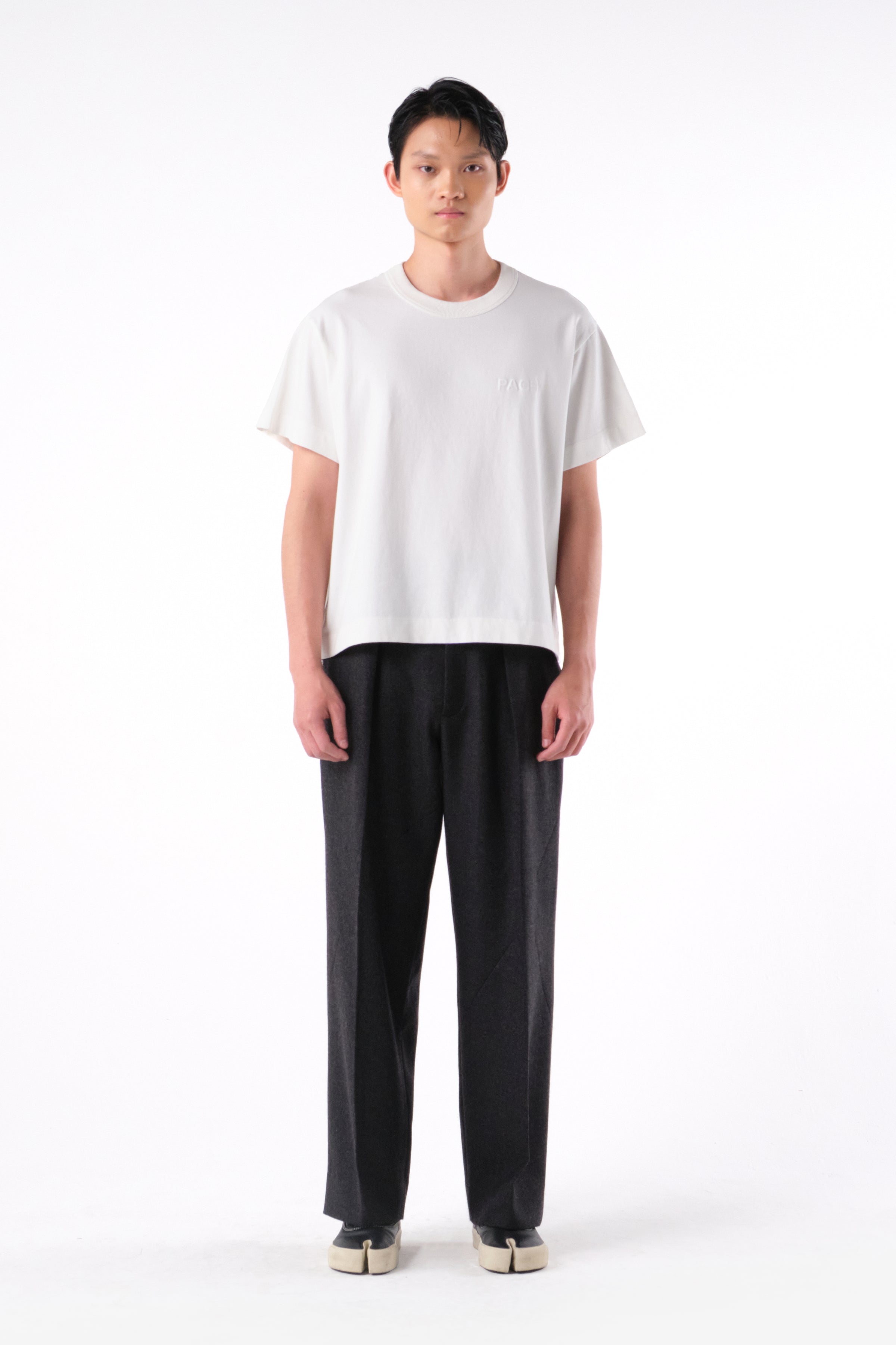 SIMULATION TEE OFF WHITE