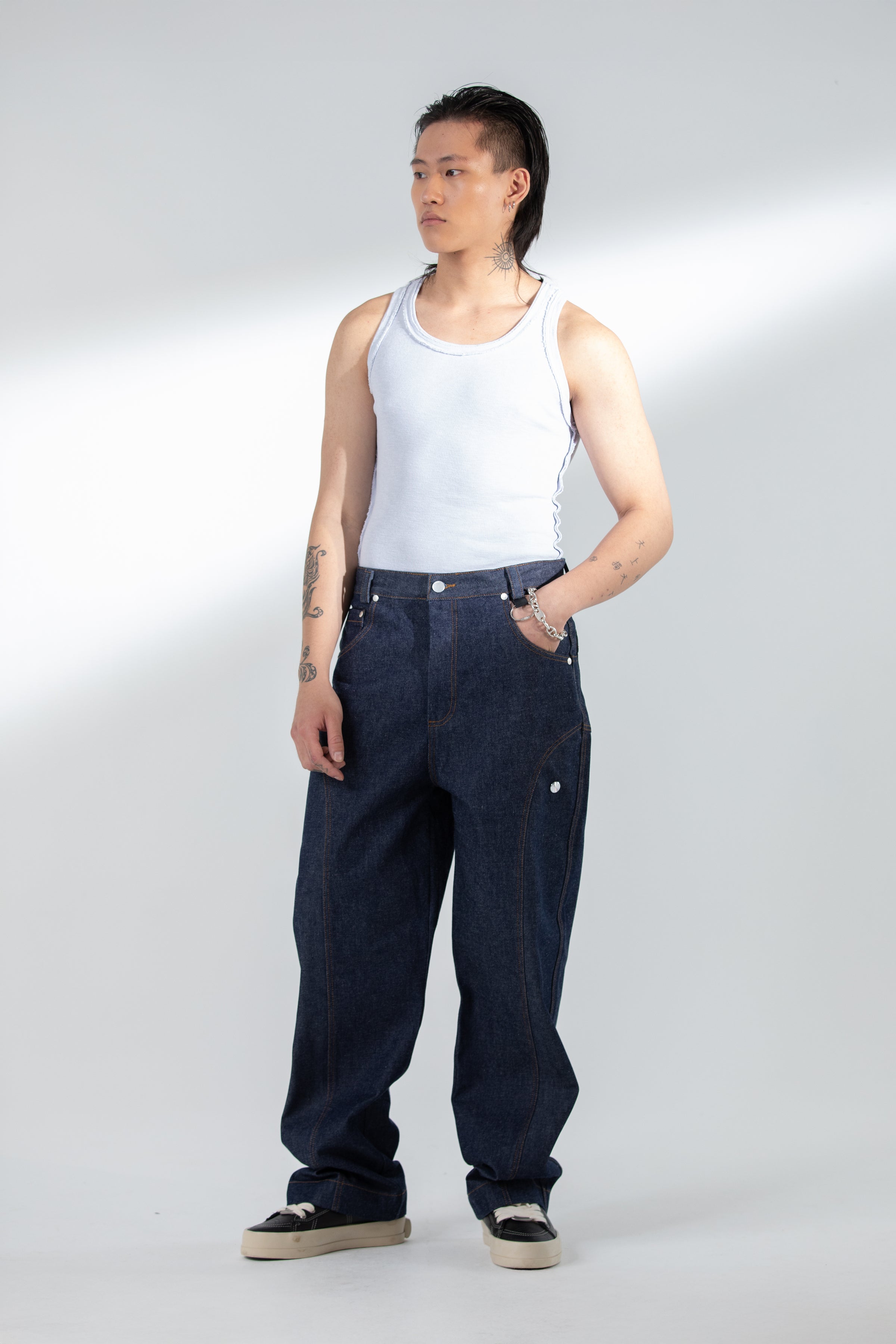 UJI RELAXED FIT JEANS RAW DENIM