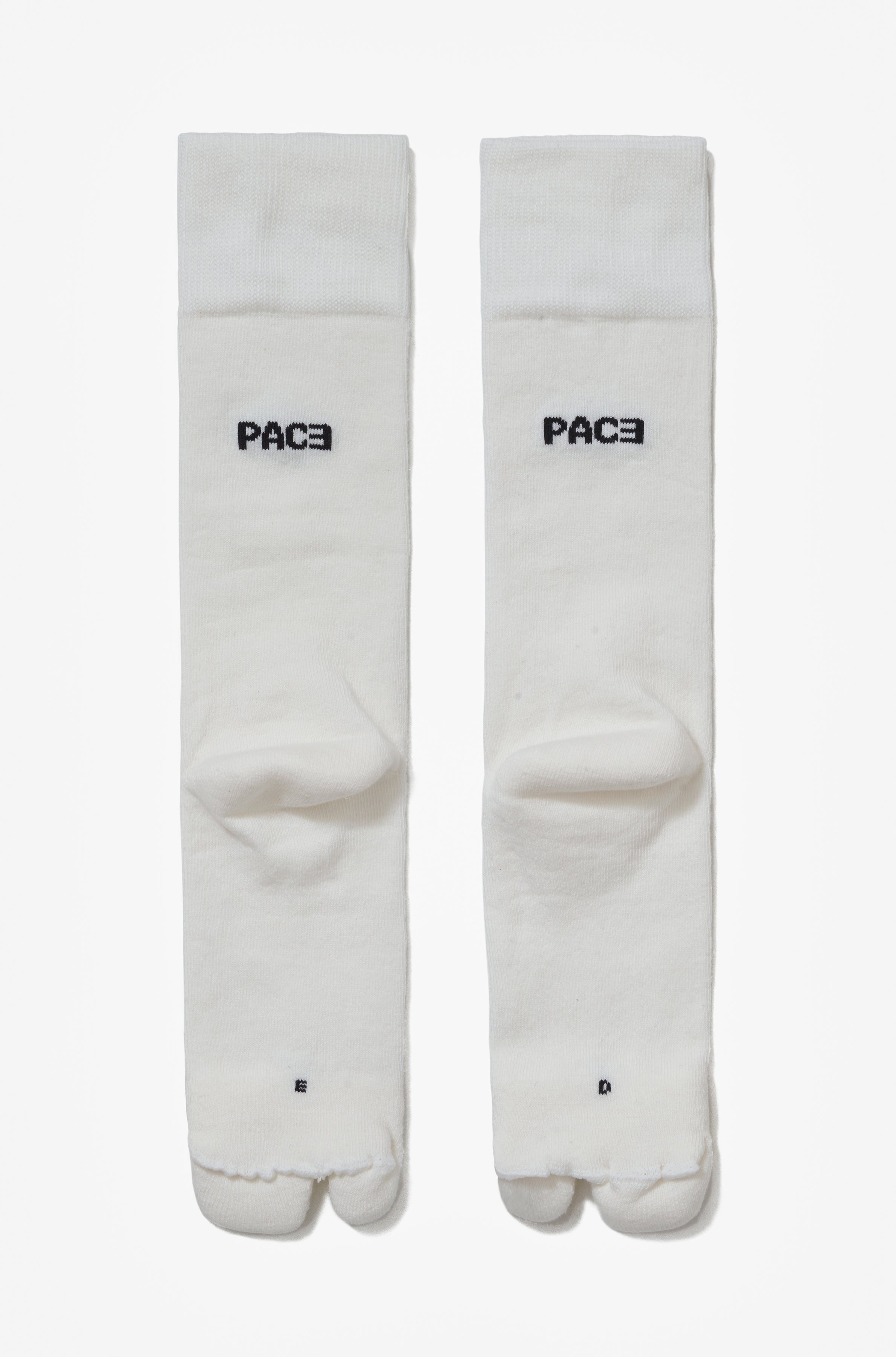 PACE TABI SOCKS OFF WHITE