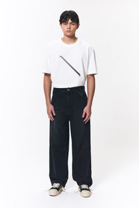 BLACK STRAIGHT JEANS