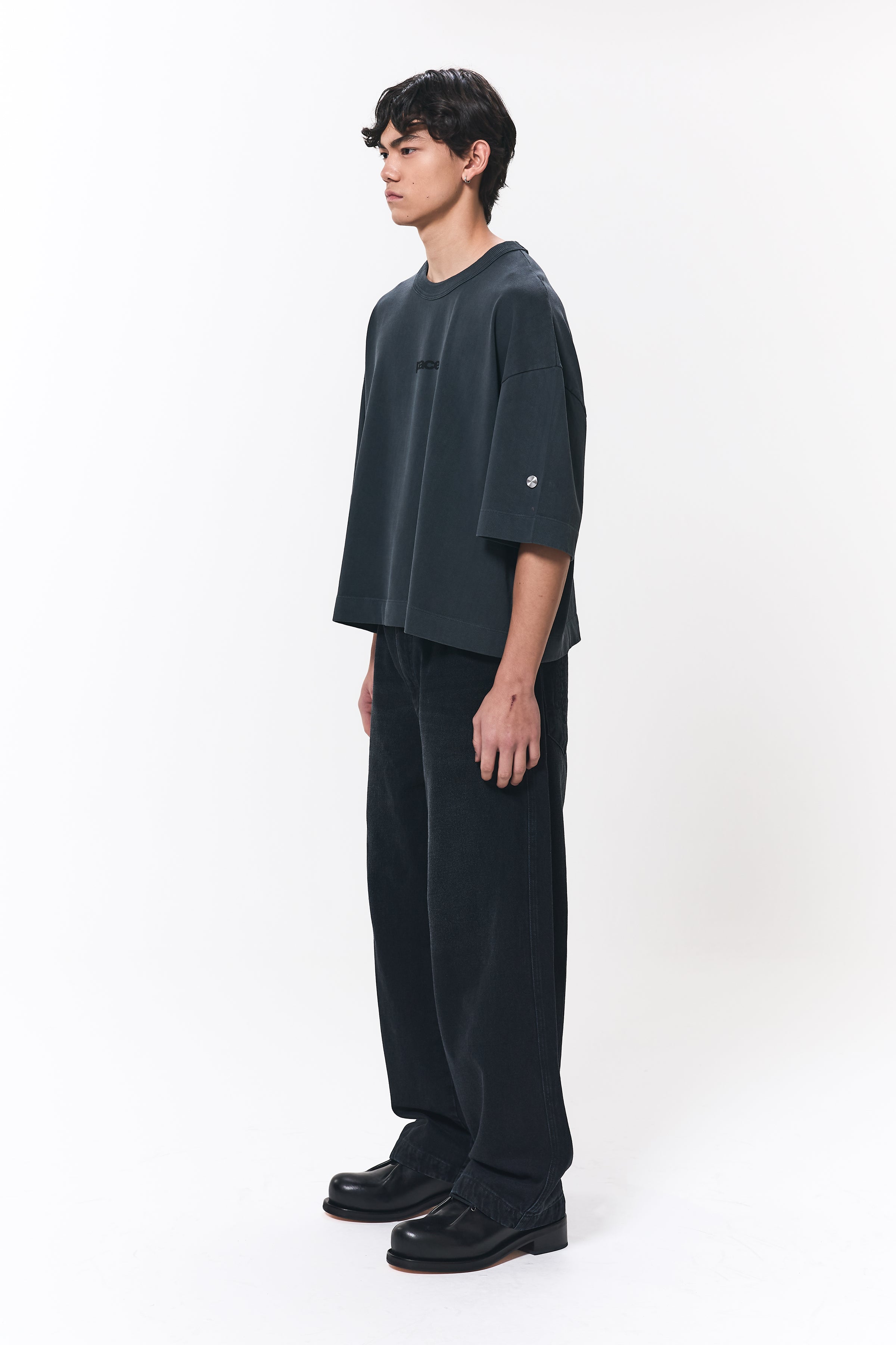 HEAL TEE STONE BLACK