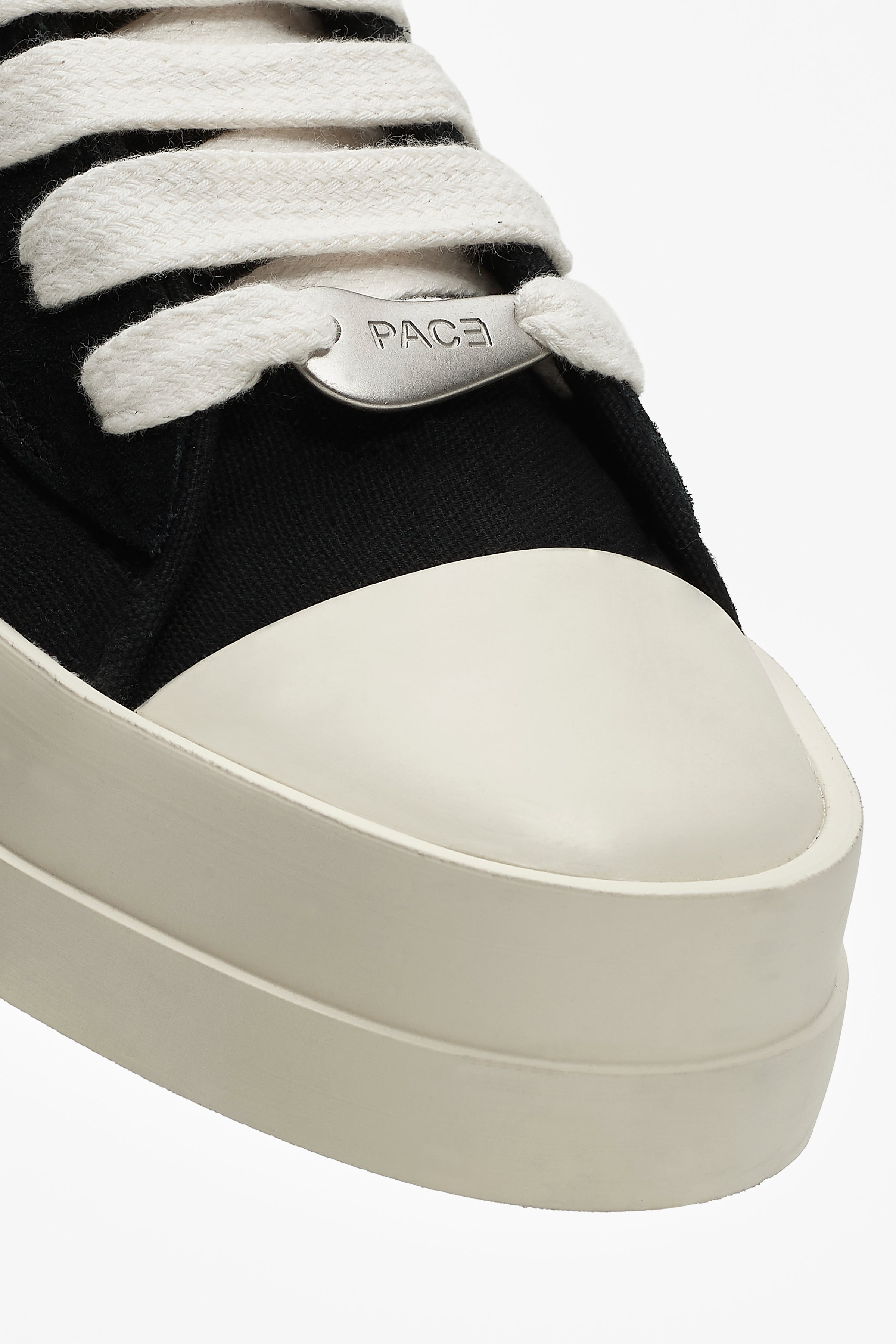 BR-01 V2 CANVAS TOE CAP LOW LIGHT BLACK