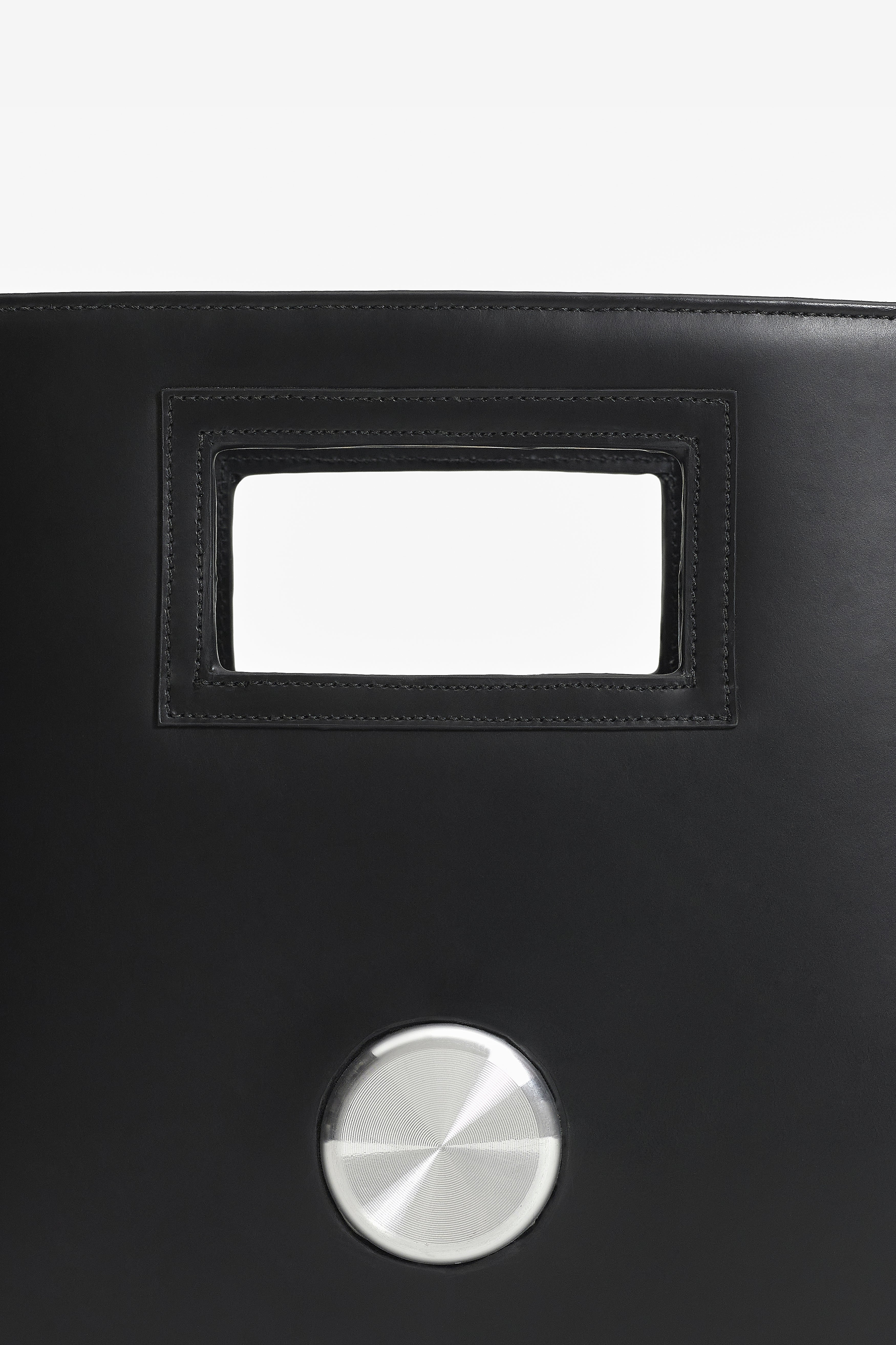 CODE PRO LEATHER FOLD BAG BLACK – PACE ™