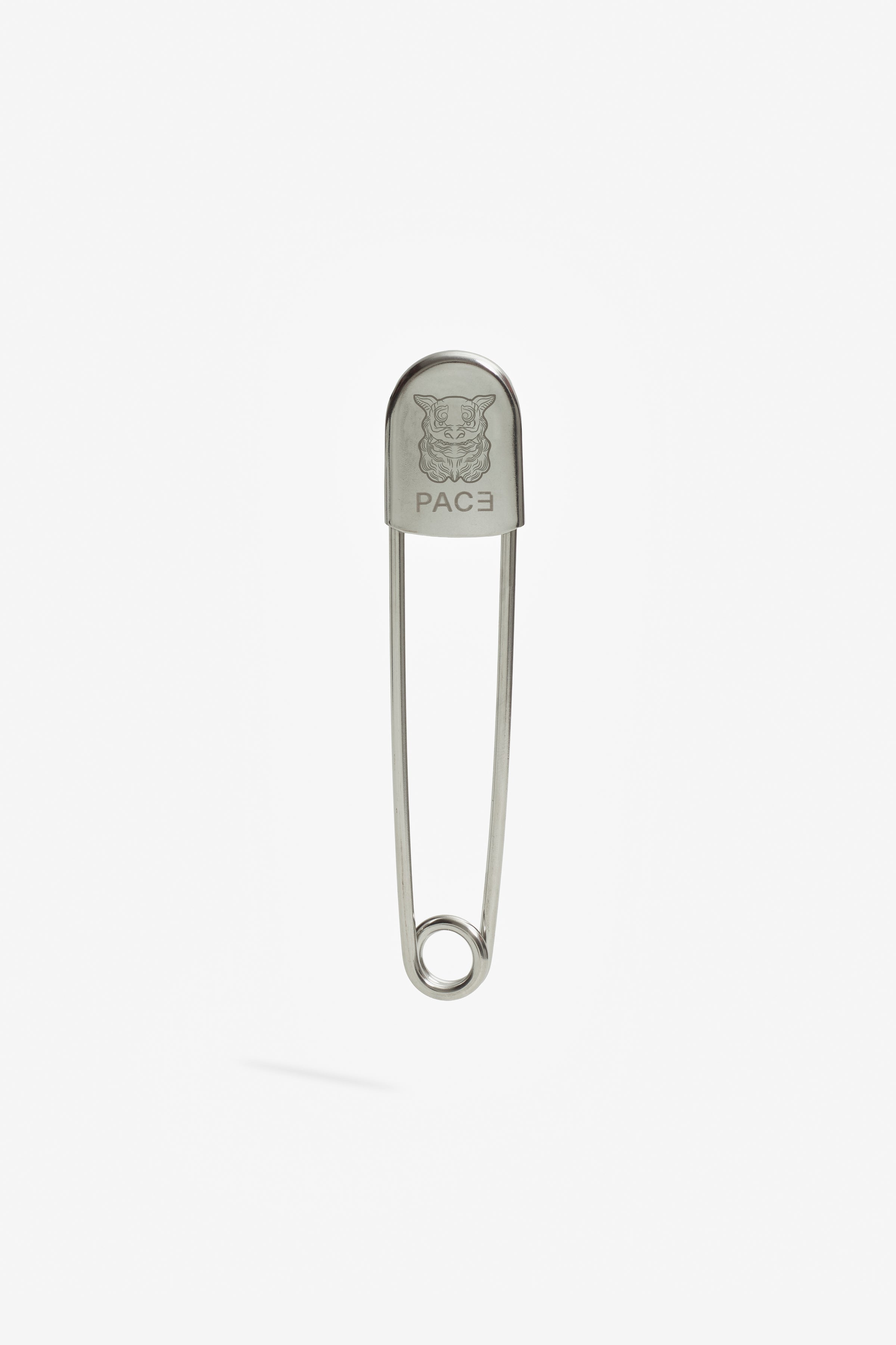 OVERSIZED SHISA SAFETY PIN